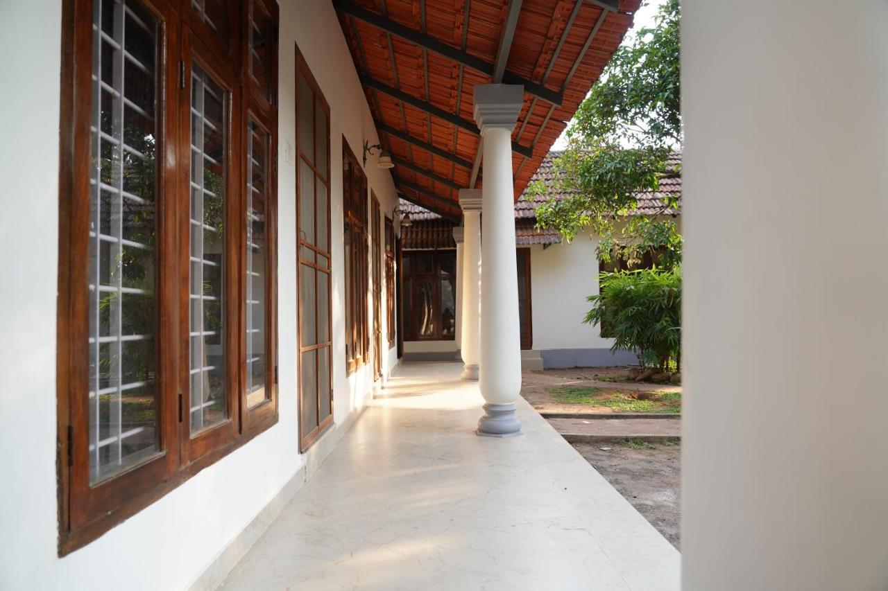 Alfred Place Kochi Ngoại thất bức ảnh