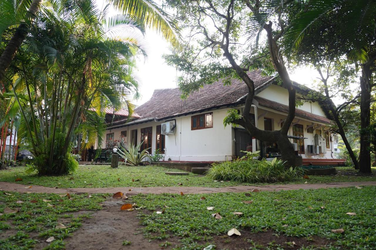 Alfred Place Kochi Ngoại thất bức ảnh