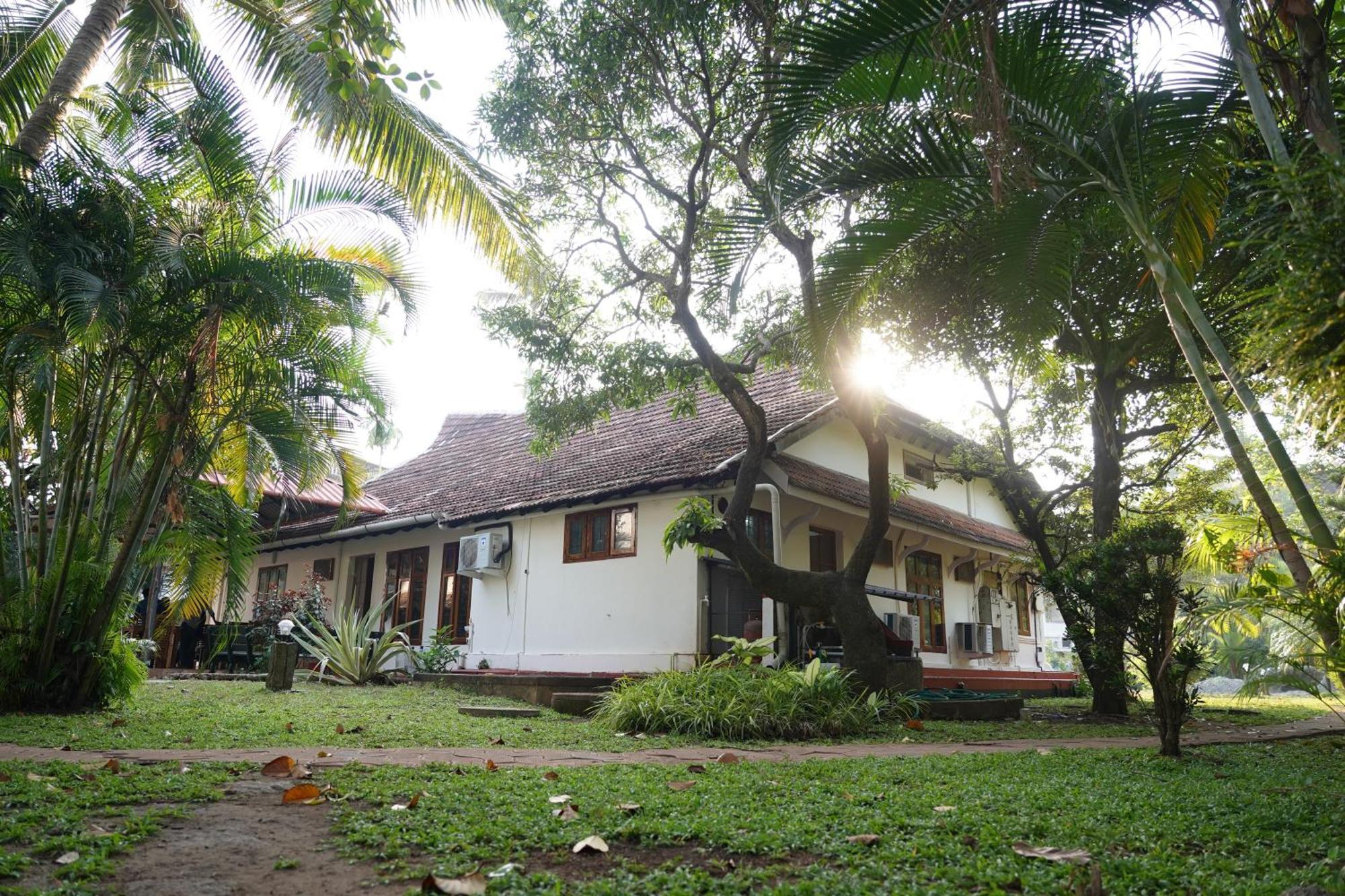 Alfred Place Kochi Ngoại thất bức ảnh