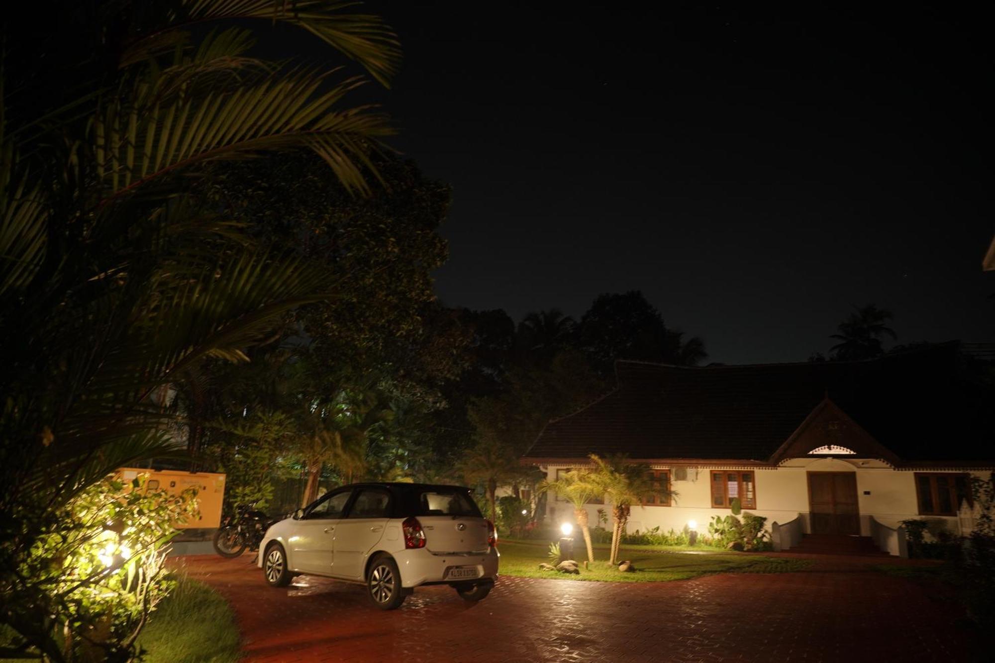 Alfred Place Kochi Ngoại thất bức ảnh