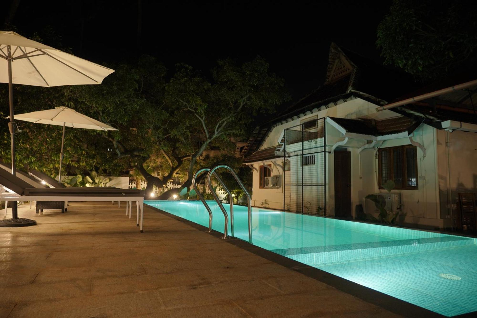 Alfred Place Kochi Ngoại thất bức ảnh